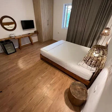 Kanes Bohemian Boutique 3*