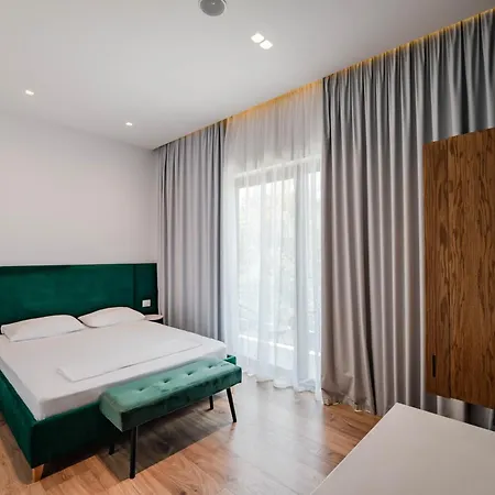 Hotel Kanes Boutique 3*