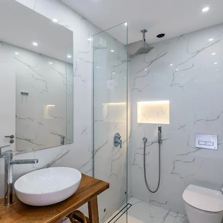 Kanes Boutique Hotel 3*