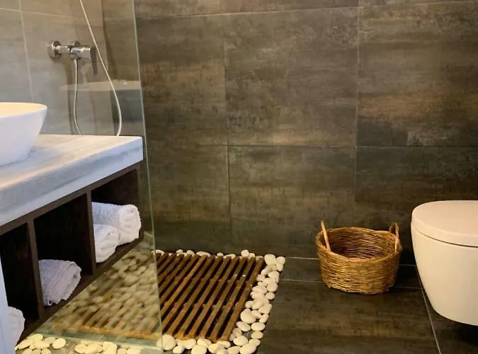 Kanes Boutique Hotel 3*