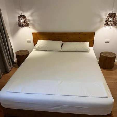 Kanes Bohemian Boutique Sarandë