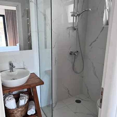 Kanes Bohemian Boutique 3* Sarandë