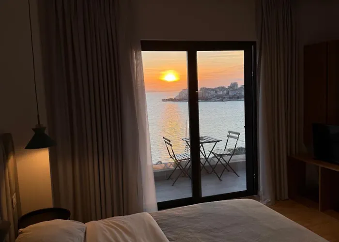 Hotel Kanes Boutique 3*